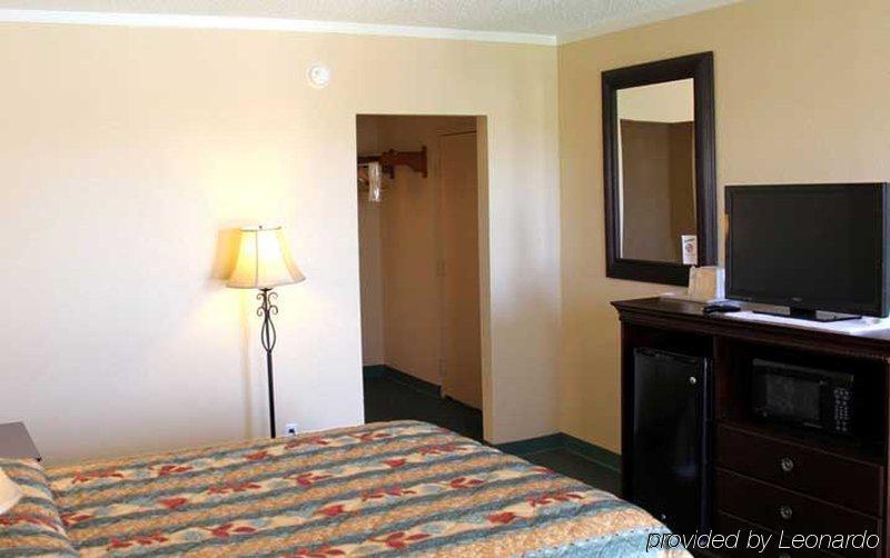 Baymont By Wyndham Deming Hotel Exterior foto